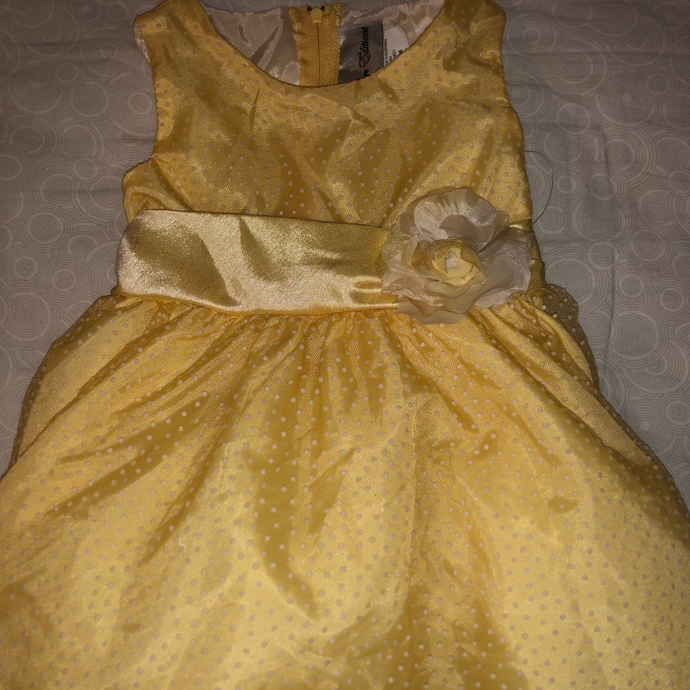 Yellow little girl’s party dress